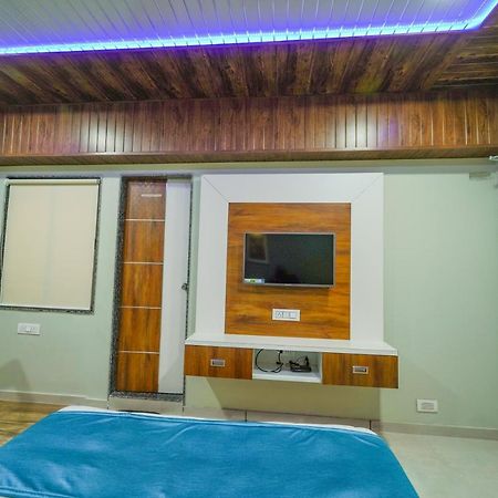 Отель The Nest Residency Ахмедабад Экстерьер фото